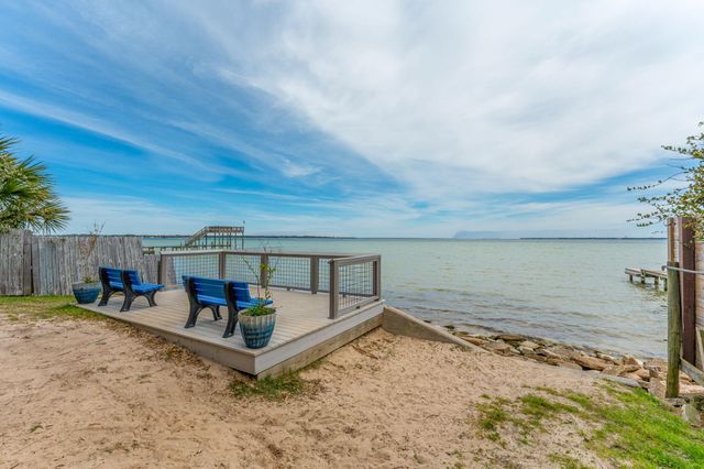 26 SE Okahatchee Circle, Fort Walton Beach, FL 32548