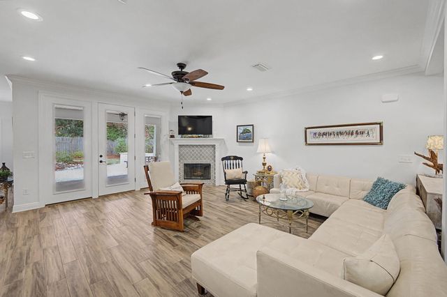 26 SE Okahatchee Circle, Fort Walton Beach, FL 32548