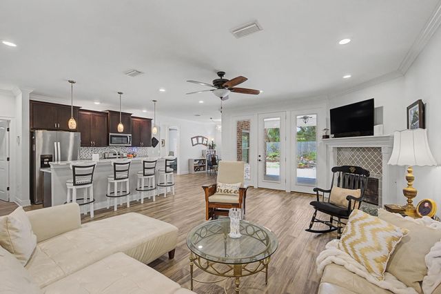 26 SE Okahatchee Circle, Fort Walton Beach, FL 32548