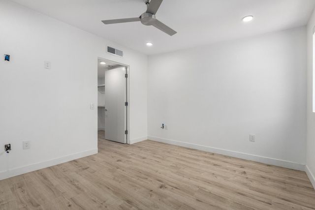 531 E Willetta Street 301, Phoenix, AZ 85004