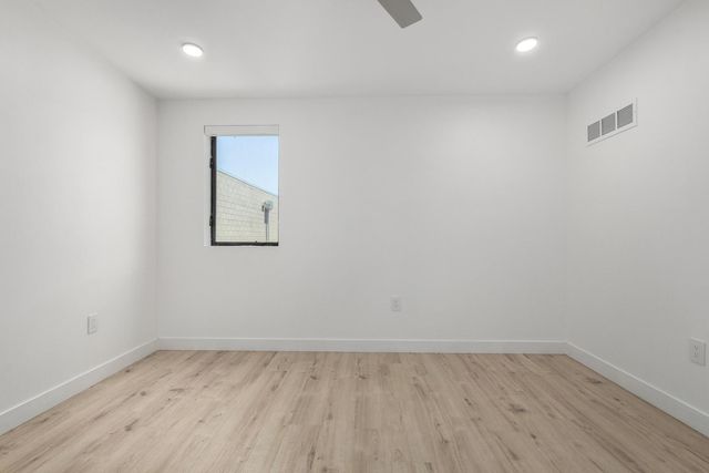 531 E Willetta Street 301, Phoenix, AZ 85004