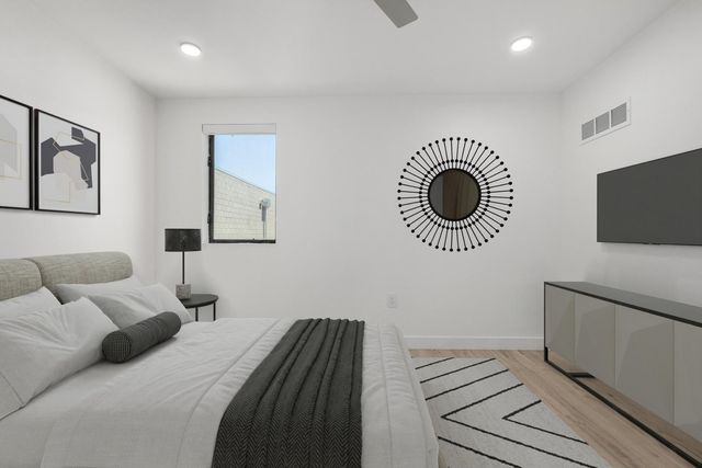 531 E Willetta Street 301, Phoenix, AZ 85004