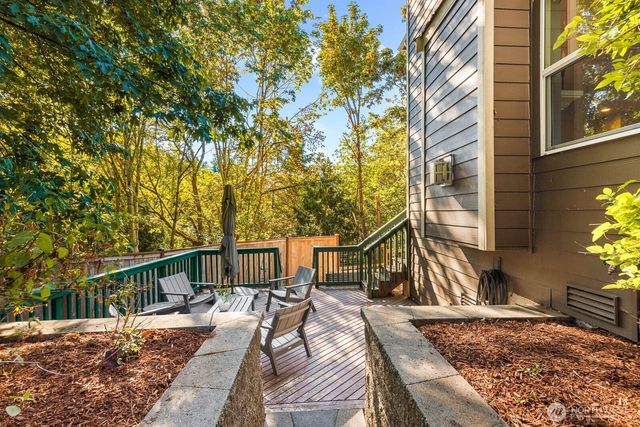 1701 Queen Ct NE, Renton, WA 98056