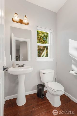 1701 Queen Ct NE, Renton, WA 98056