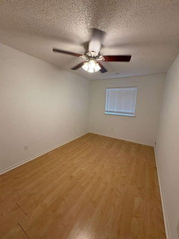 4007 Issacks Way, Sugar Land, TX 77479