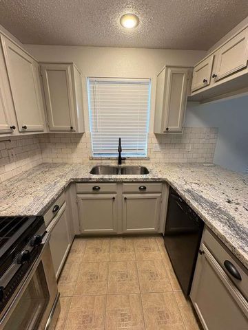 4007 Issacks Way, Sugar Land, TX 77479