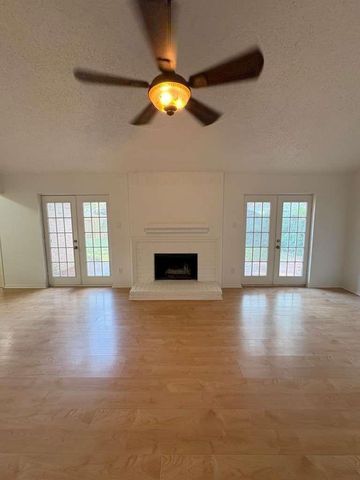 4007 Issacks Way, Sugar Land, TX 77479