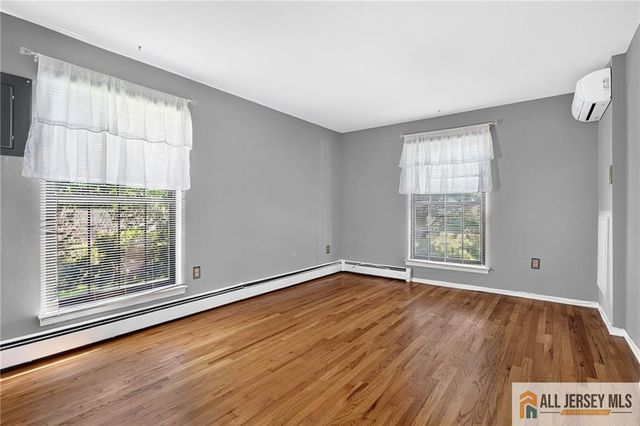 324 Gills Lane 2D, Iselin, NJ 08830