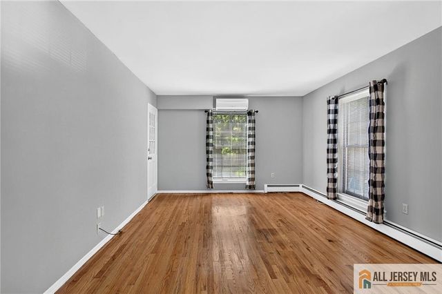 324 Gills Lane 2D, Iselin, NJ 08830