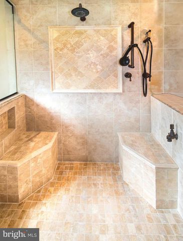 11502 PURPLE BEECH DR, Reston, VA 20191