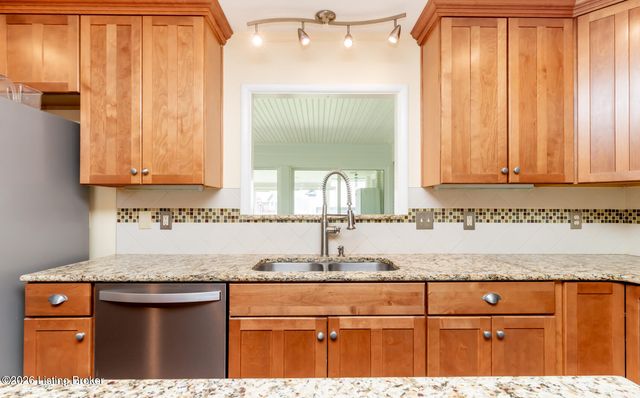 4315 Foeburn Ln, Louisville, KY 40207