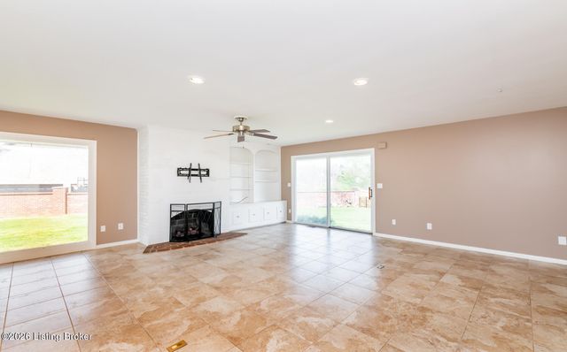 4315 Foeburn Ln, Louisville, KY 40207