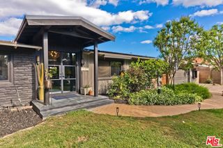 8730 Encino Avenue, Sherwood Forest, CA 91325