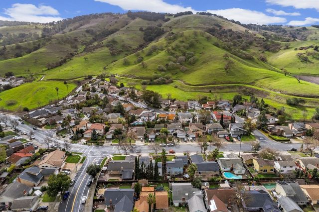 579 Suisse Drive, San Jose, CA 95123