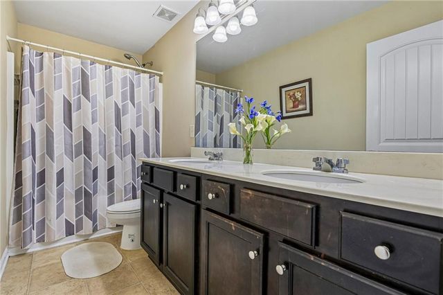 704 Pineglen Drive, Acworth, GA 30102
