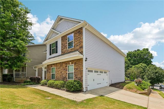 704 Pineglen Drive, Acworth, GA 30102