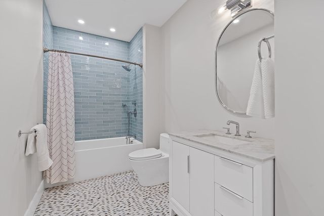 5 Colonial Rd, Needham, MA 02492