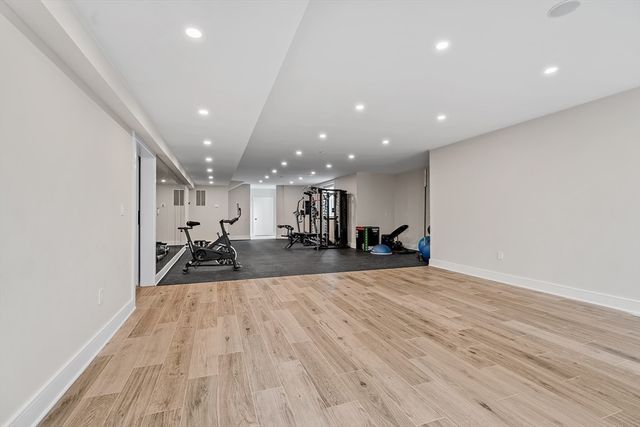 5 Colonial Rd, Needham, MA 02492