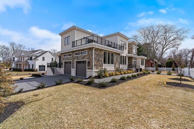 5 Colonial Rd, Needham, MA 02492