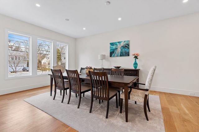 5 Colonial Rd, Needham, MA 02492