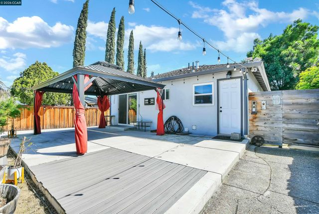 66 E Bolton Rd, Oakley, CA 94561