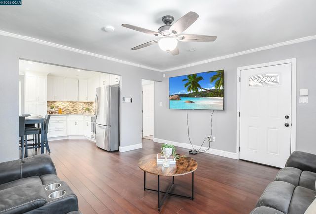 66 E Bolton Rd, Oakley, CA 94561