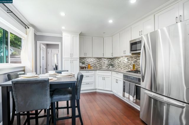 66 E Bolton Rd, Oakley, CA 94561