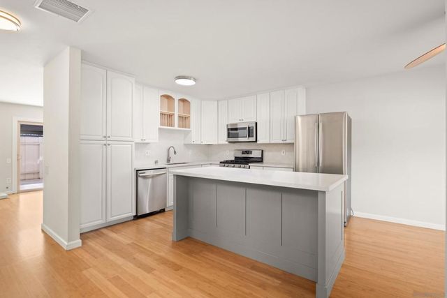 3281 Loma Riviera Drive, San Diego, CA 92110