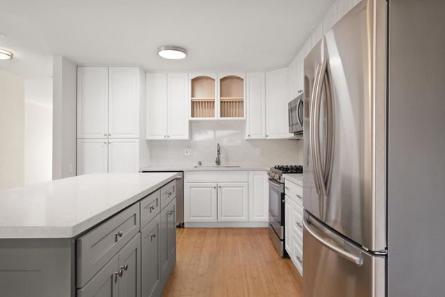 3281 Loma Riviera Drive, San Diego, CA 92110