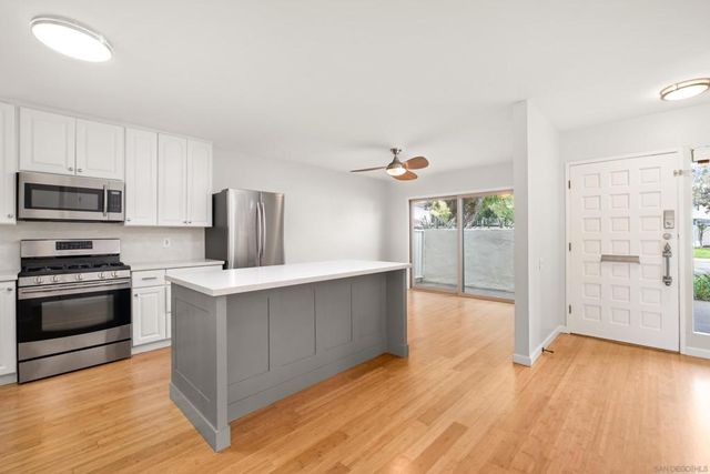 3281 Loma Riviera Drive, San Diego, CA 92110