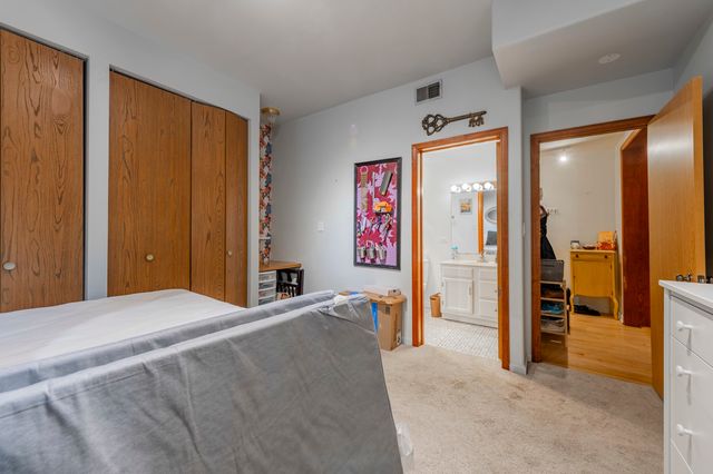 4012 N Sheridan Road 1S, Chicago, IL 60613