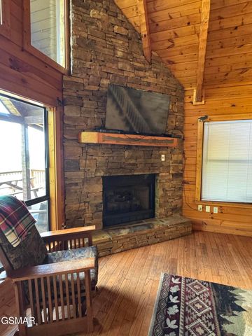1640 Bench Mountain Way, Sevierville, TN 37862