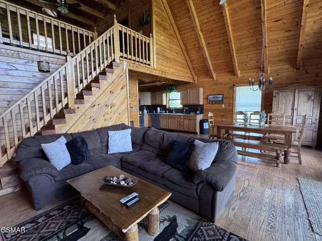 1640 Bench Mountain Way, Sevierville, TN 37862