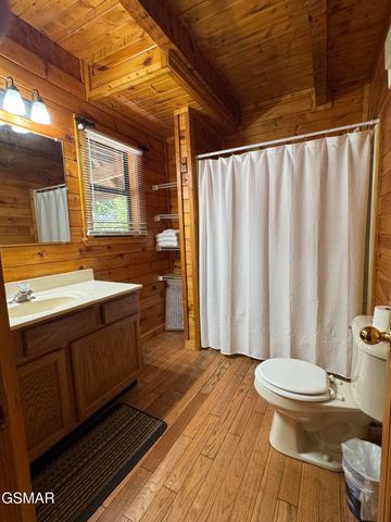 1640 Bench Mountain Way, Sevierville, TN 37862