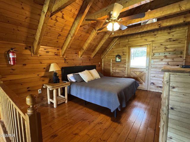 1640 Bench Mountain Way, Sevierville, TN 37862