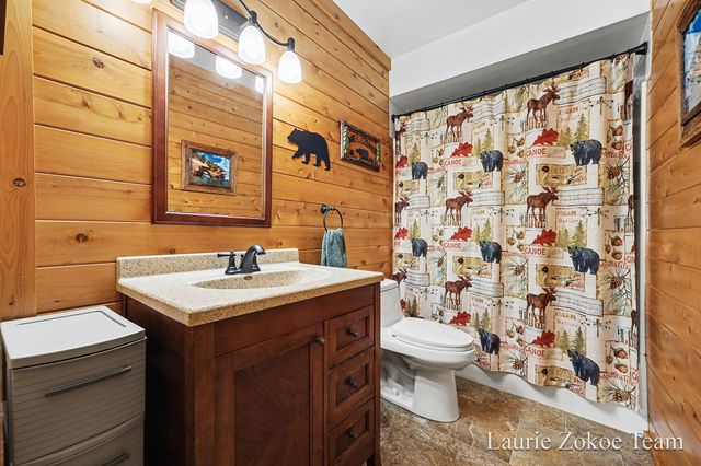 111 Ann Street, Coopersville City, MI 49404