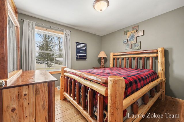 111 Ann Street, Coopersville City, MI 49404