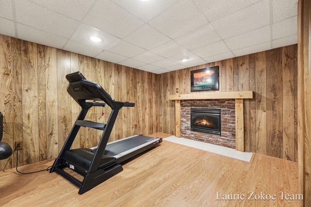 111 Ann Street, Coopersville City, MI 49404