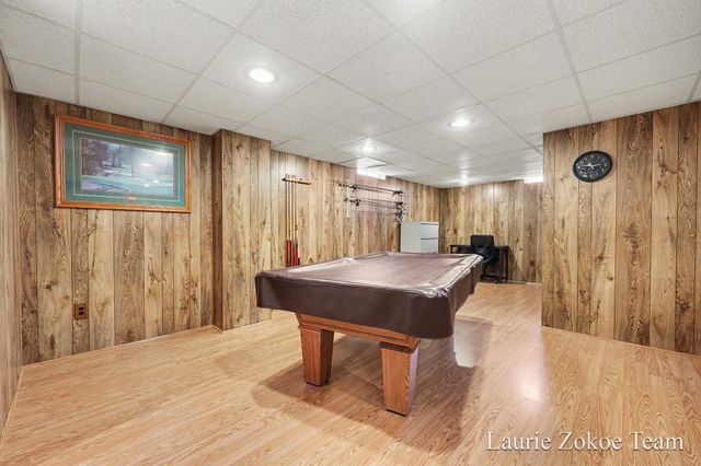 111 Ann Street, Coopersville City, MI 49404