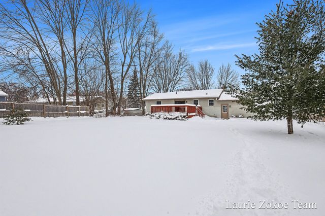 111 Ann Street, Coopersville City, MI 49404