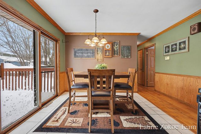 111 Ann Street, Coopersville City, MI 49404