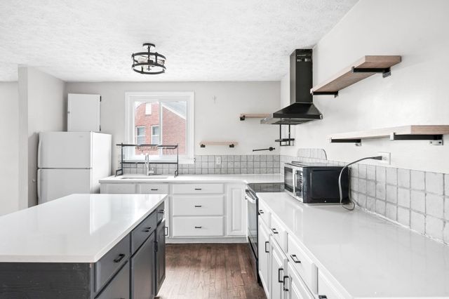 5023 Packard Dr, Nashville, TN 37211