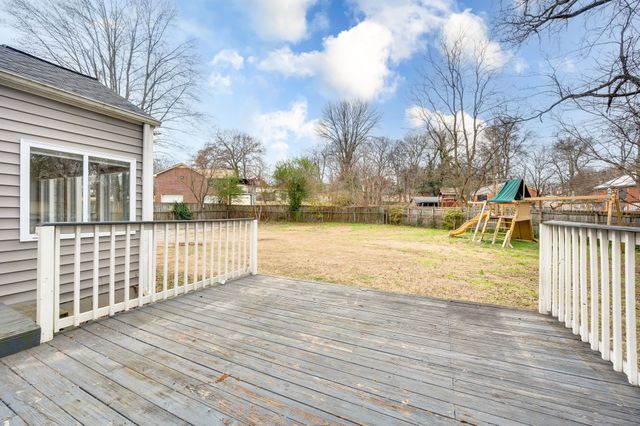5023 Packard Dr, Nashville, TN 37211