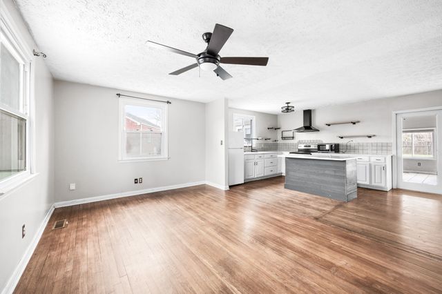 5023 Packard Dr, Nashville, TN 37211