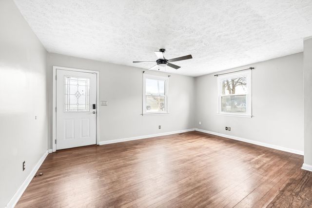 5023 Packard Dr, Nashville, TN 37211