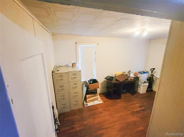 1031 E Pine Avenue, Mount Morris, MI 48458