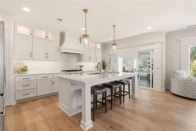 1210 Metfield Lane, Raymore, MO 64083