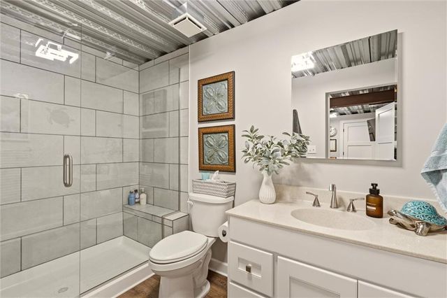 1210 Metfield Lane, Raymore, MO 64083