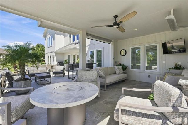 1210 Metfield Lane, Raymore, MO 64083