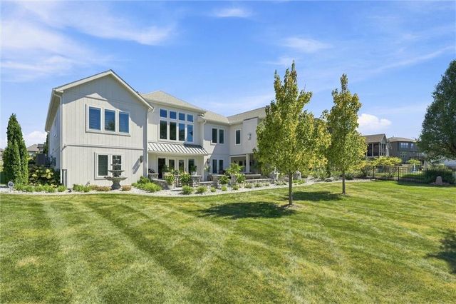 1210 Metfield Lane, Raymore, MO 64083